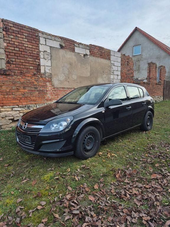 Gebraucht Opel Astra Selection 90 PS (66 kW) 2009 Schwarz Limousine
