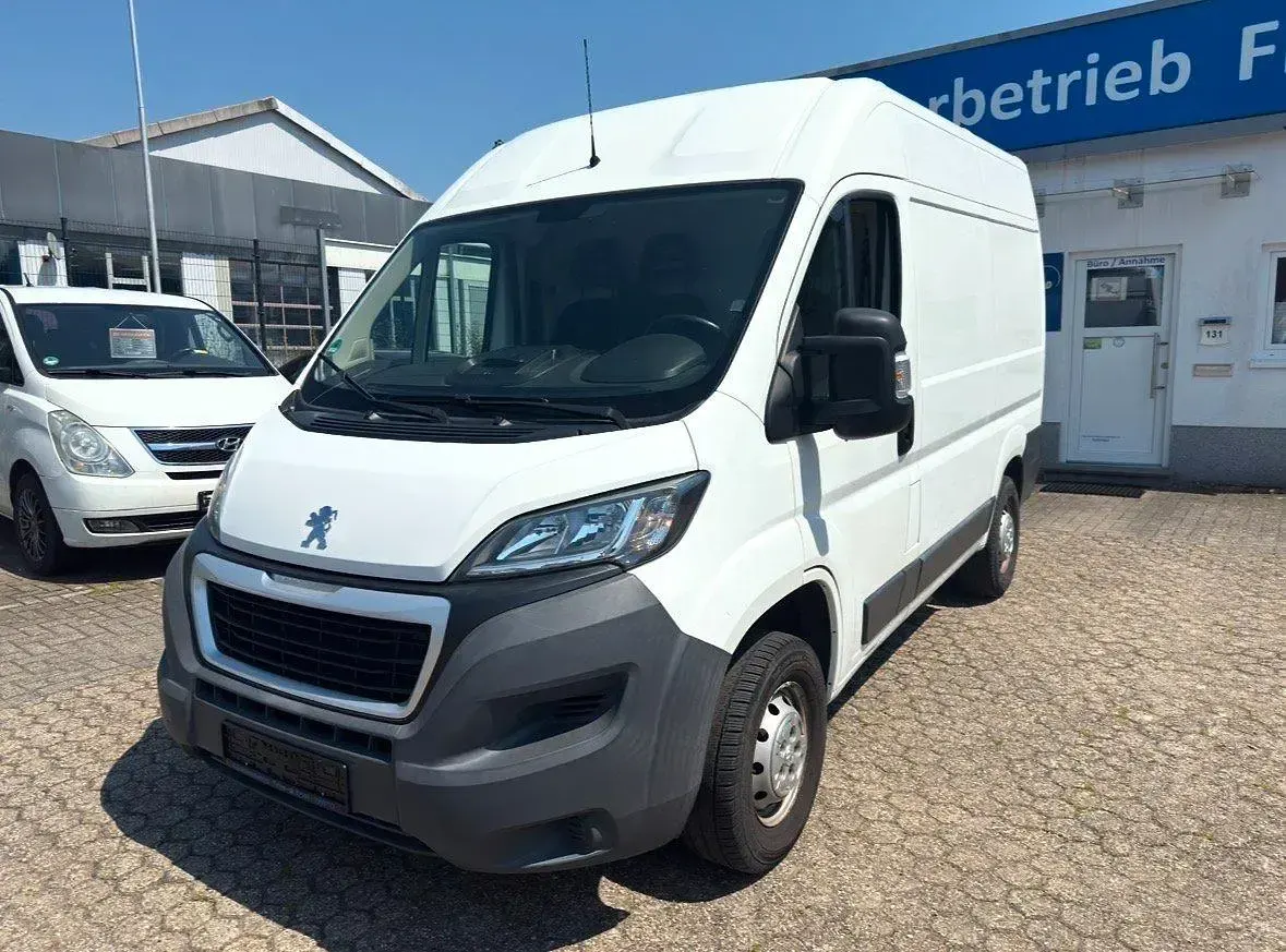 Gebraucht Peugeot Boxer 110 PS (80 kW) 2017 Weiß Van