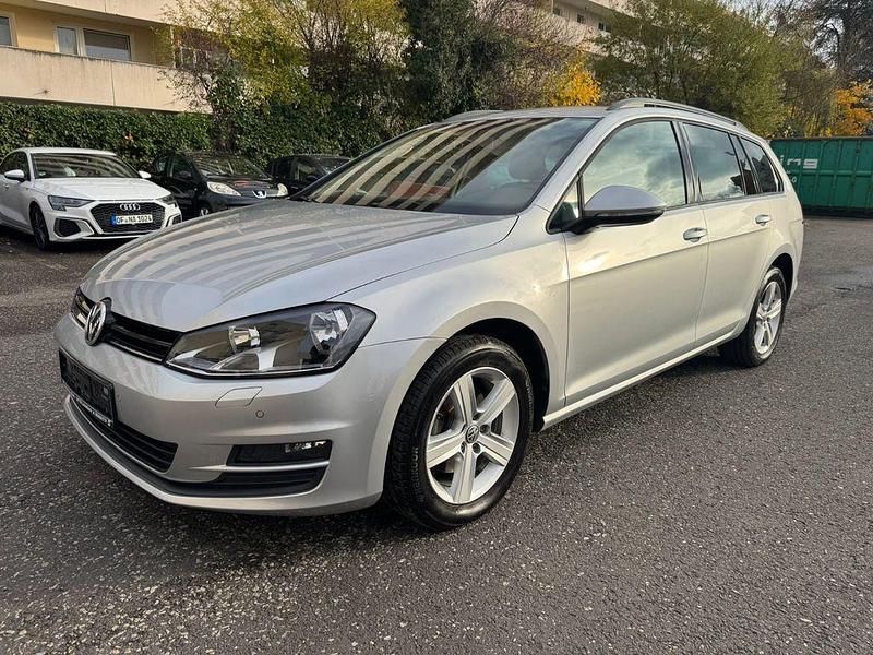 Silber Gebraucht 2014 VW Golf VII Comfortline Kombi | 5.250 € (Fairer Preis) - Bild 1/4