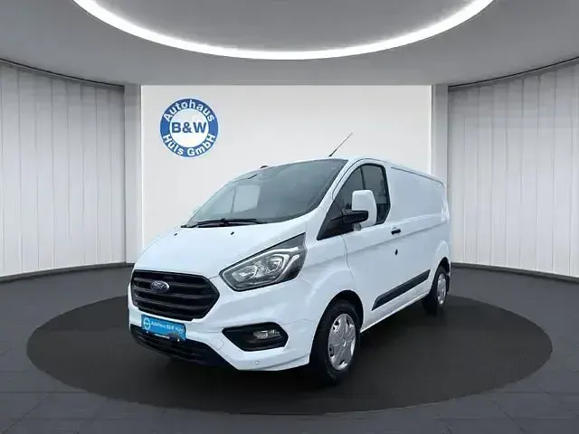 Gebraucht Ford Transit Custom 131 PS (96 kW) 2021 Frostweiß Van / Kleinbus