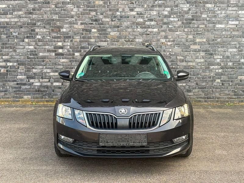 Gebraucht Skoda Octavia Ambition 116 PS (85 kW) 2019 Schwarz Kombi