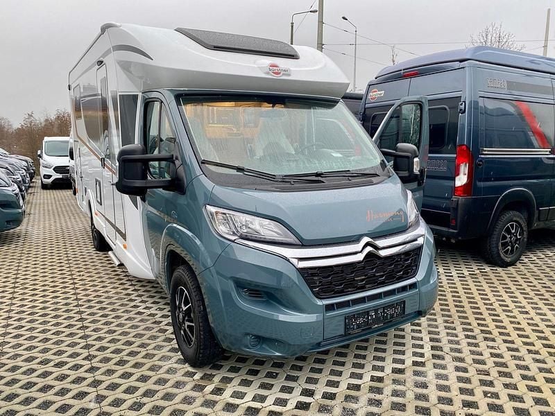 Weiß Gebraucht 2024 Buerstner Lyseo TD Van | 65.950 € - Bild 1/4