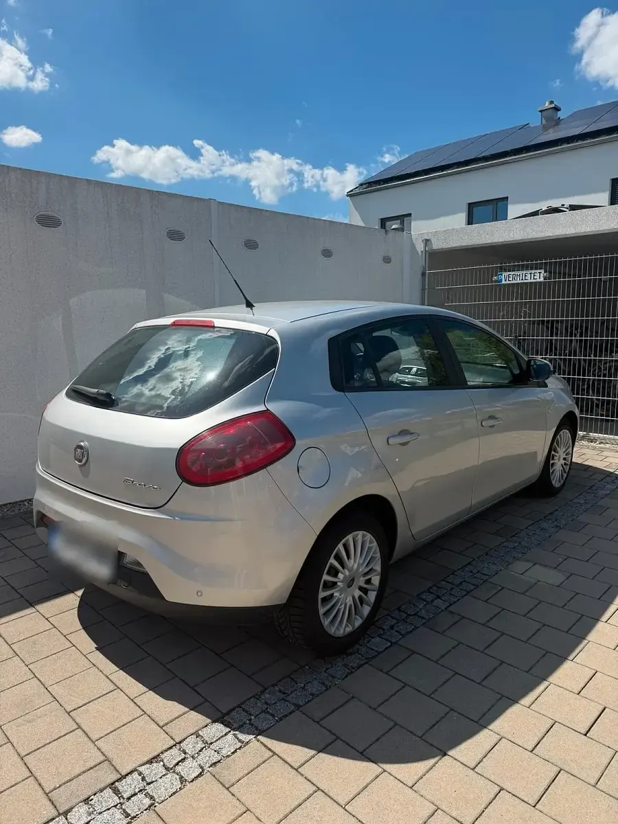 Gebraucht Fiat Bravo 90 PS (66 kW) 2008 Grau Kleinwagen