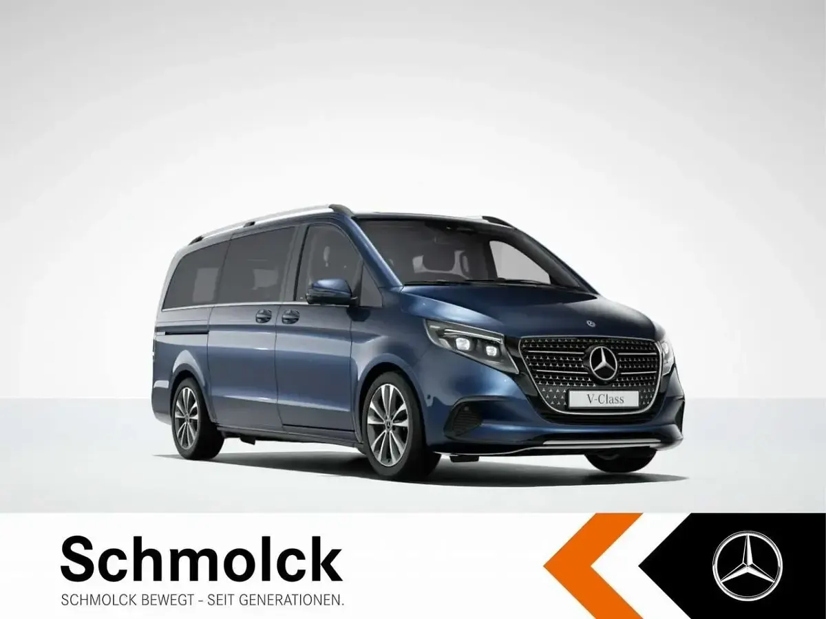Gebraucht Mercedes V220 Avantgarde 163 PS (119 kW) 2025 Blau Van / Kleinbus