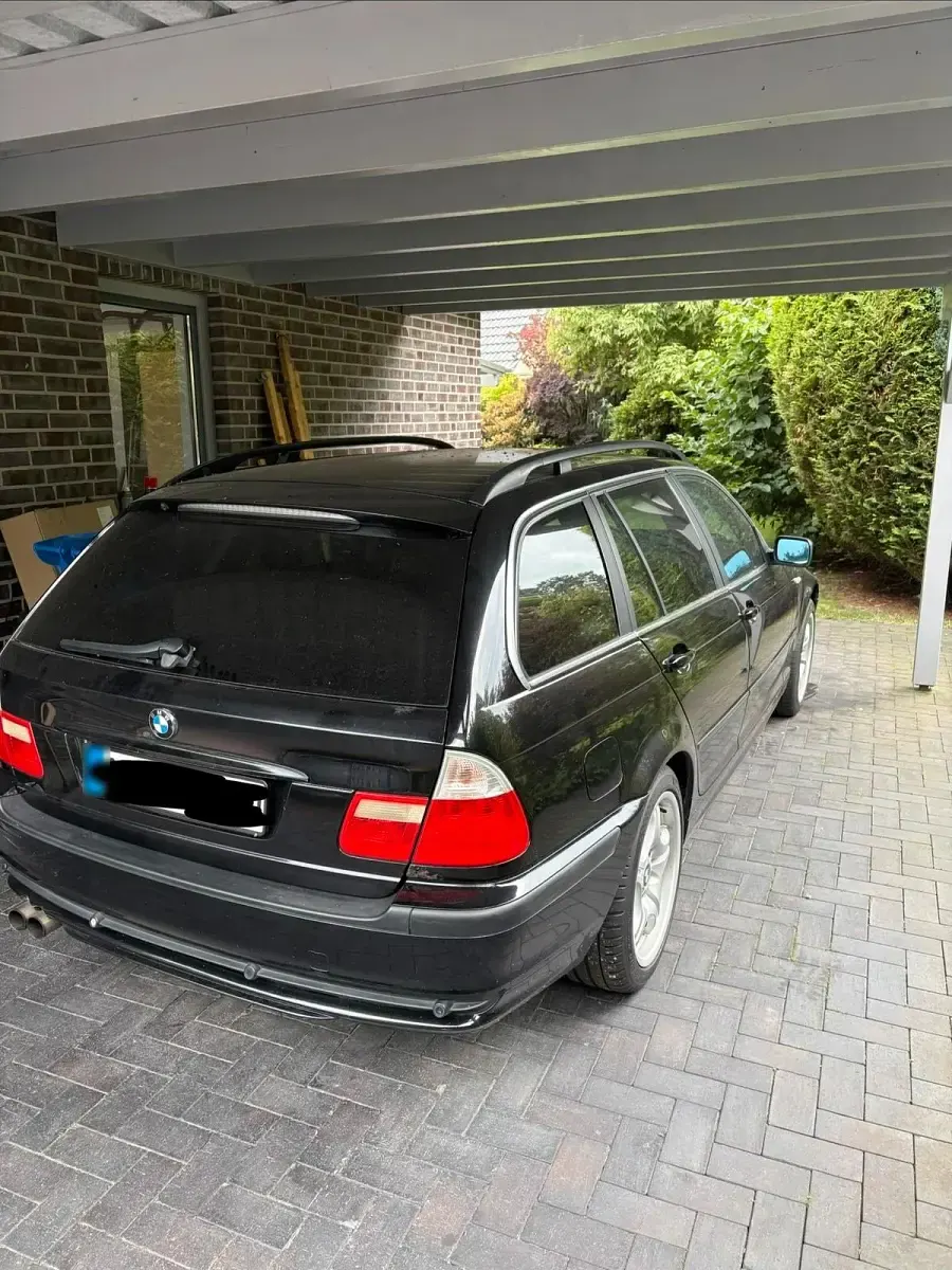 Gebraucht BMW 330 Basis 231 PS (169 kW) 2002 Schwarz Kombi