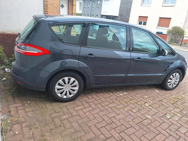 Second-hand Ford S-MAX S 140 CP (102 kW) 2011 Gri Monovolum