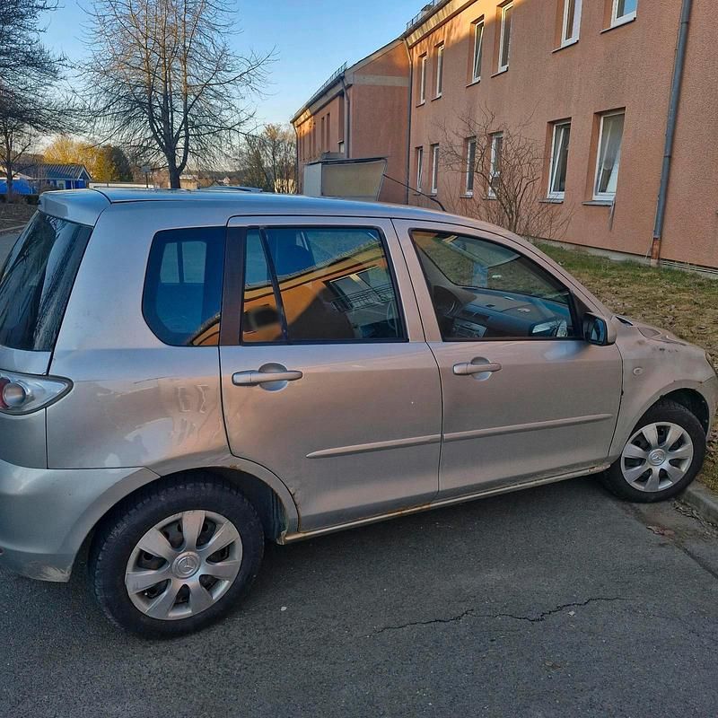 Gebraucht Mazda 2 75 PS (55 kW) 2006 Grau Kleinwagen