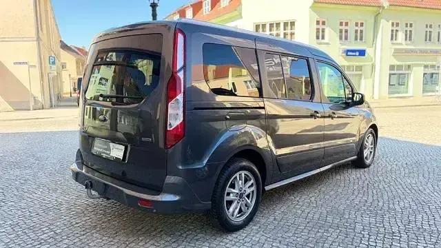 Gebraucht Ford Grand Tourneo Connect Titanium 120 PS (88 kW) 2018 Grau Van / Kleinbus
