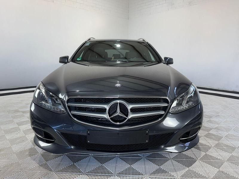 Gebraucht Mercedes E200 Avantgarde 136 PS (100 kW) 2015 Grau Kombi