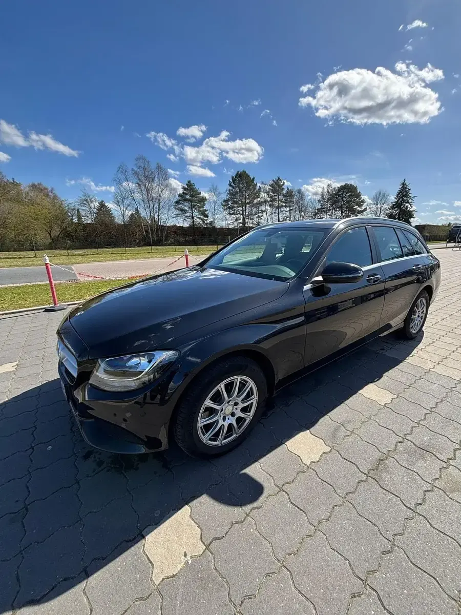 Gebraucht Mercedes C200 136 PS (100 kW) 2016 Schwarz Kombi