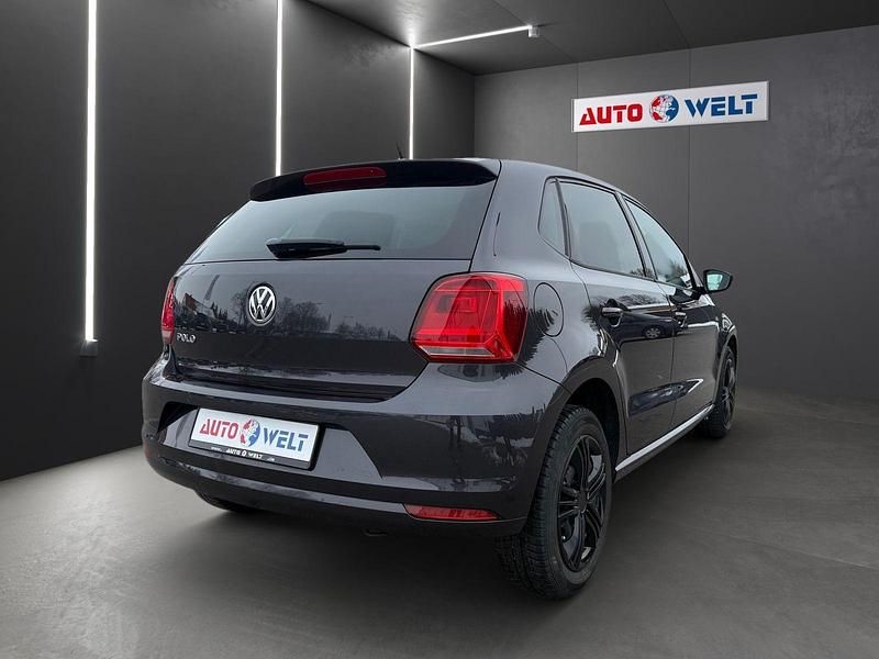 Gebraucht VW Polo LOUNGE 60 PS (44 kW) 2015 Grau Kleinwagen