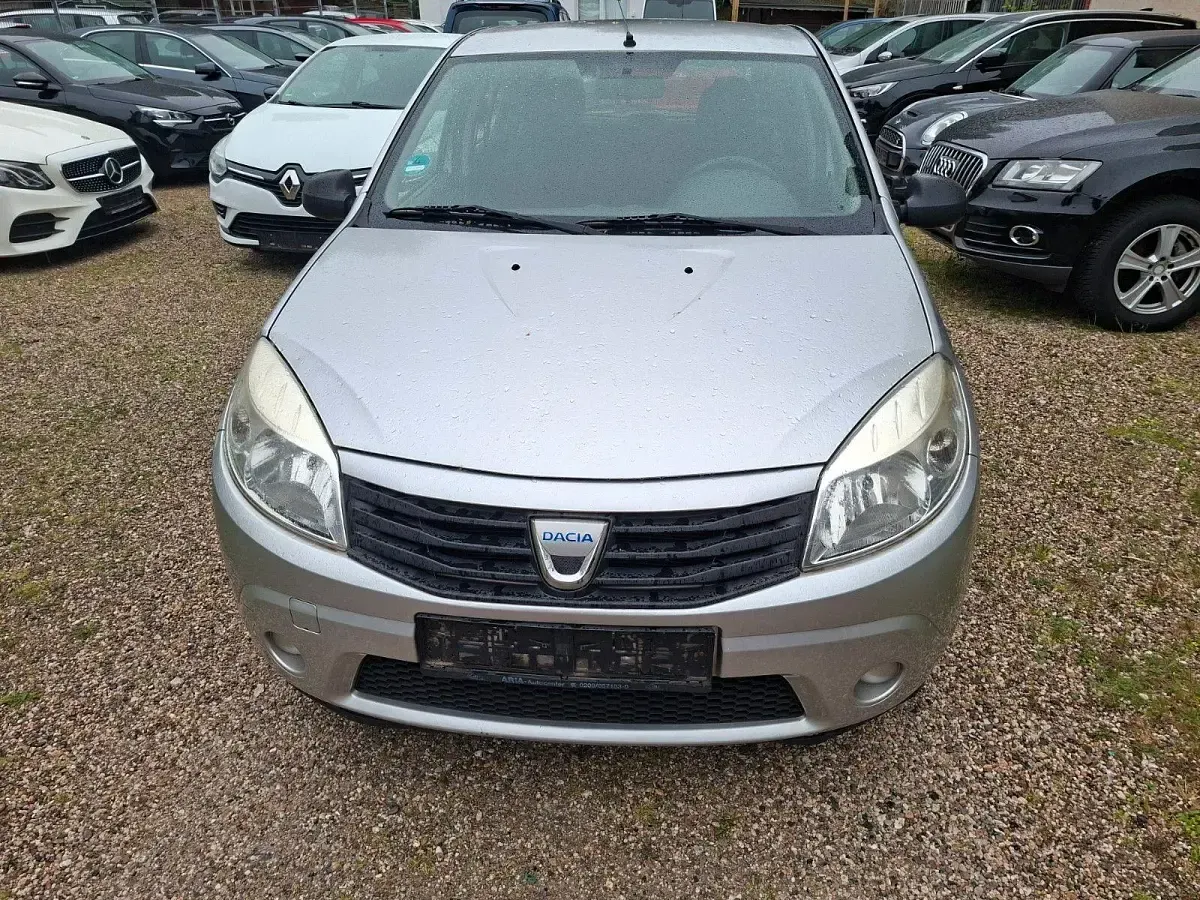 Używany Dacia Sandero 75 KM (55 kW) 2010 Szary Hatchback