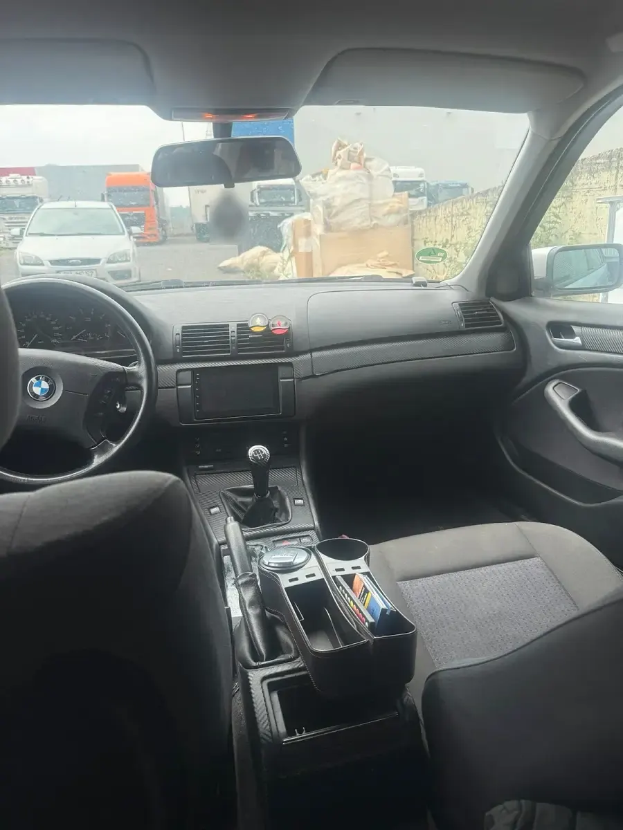 Gebraucht BMW 318 143 PS (105 kW) 2002 Silber Limousine