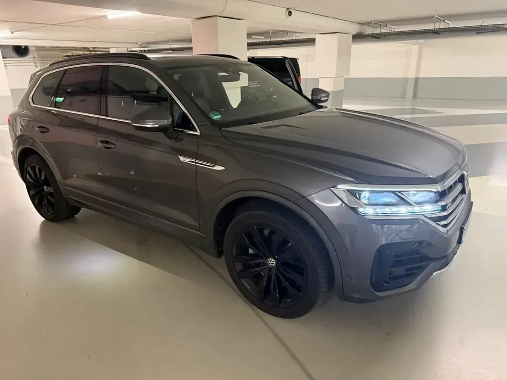 Gebraucht VW Touareg 421 PS (309 kW) 2019 Grau SUV