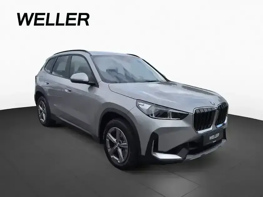 Gebraucht BMW X1 Performance 204 PS (150 kW) 2023 Spacesilber (silber) SUV