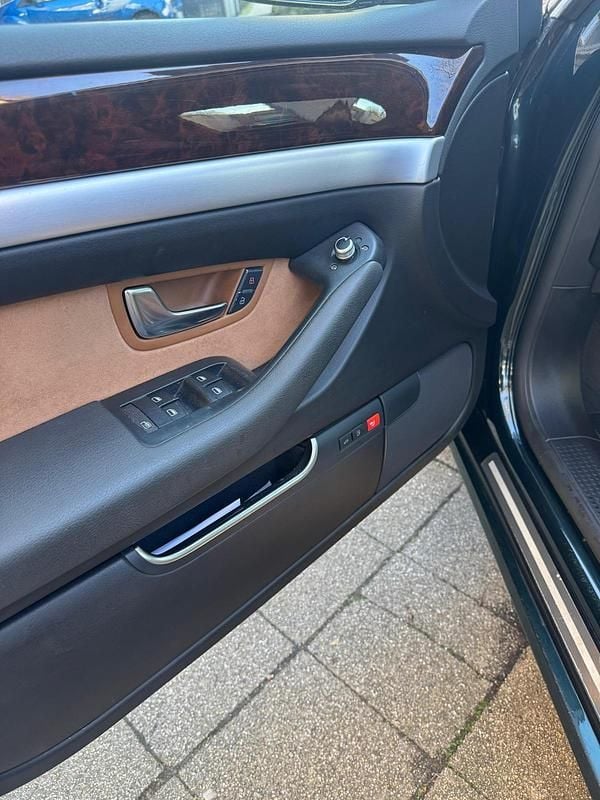 Second-hand Audi A8 350 CP (257 kW) 2008 Verde Berlinǎ