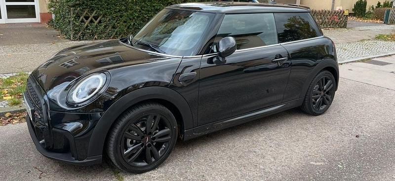 Schwarz Gebraucht 2021 Mini John Cooper Works Kleinwagen | 19.890 € (Guter Preis) - Bild 1/1