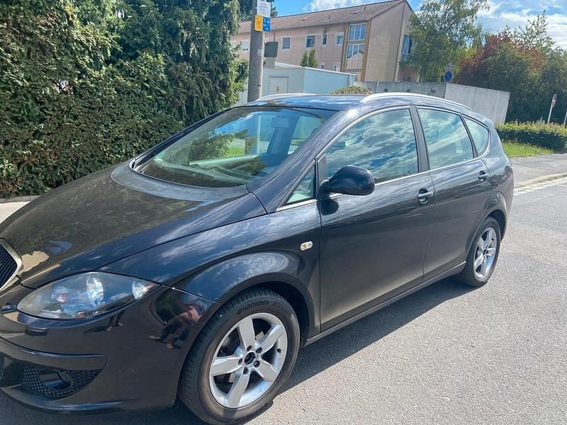 Schwarz Gebraucht 2007 Seat Altea XL Stylance Van / Kleinbus | 1.950 € (Fairer Preis) - Bild 1/4