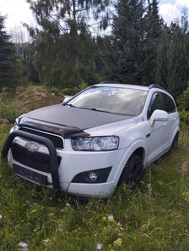 Gebraucht Chevrolet Captiva 169 PS (124 kW) 2012 Weiß SUV