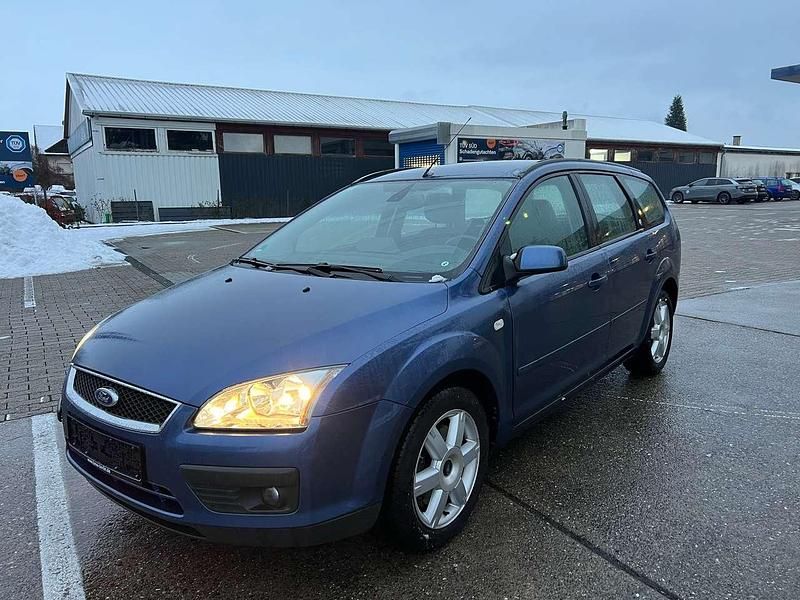 Blau Gebraucht 2006 Ford Focus Ghia Kombi | 2.390 € (Etwas zu teuer) - Bild 1/4