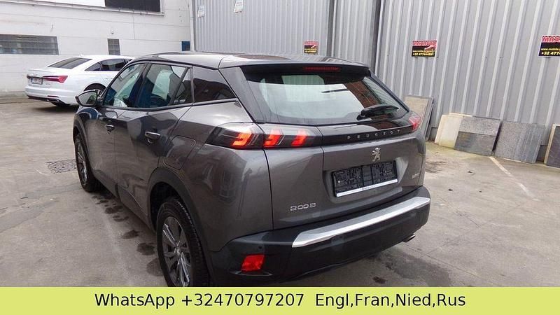 Gebraucht Peugeot 2008 110 PS (80 kW) 2021 Grau SUV