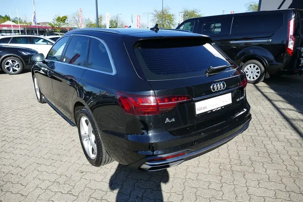 Gebraucht Audi A4 Advanced 150 PS (110 kW) 2019 Schwarz Kombi