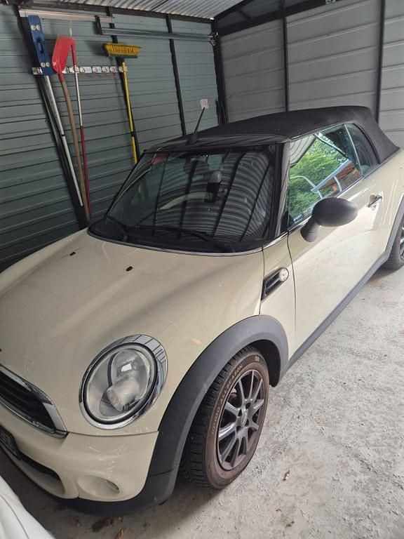 Weiß Gebraucht 2014 Mini One Cabriolet Cabrio | 7.300 € (Etwas zu teuer) - Bild 1/4
