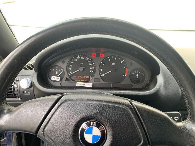 Gebraucht BMW Z3 116 PS (85 kW) 1997 Blau Cabrio