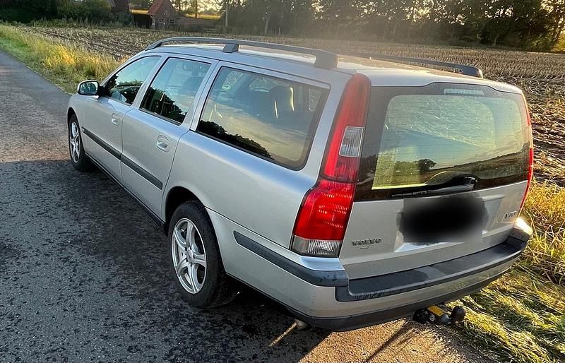 Gebraucht Volvo V70 200 PS (147 kW) 2000 Silber Kombi
