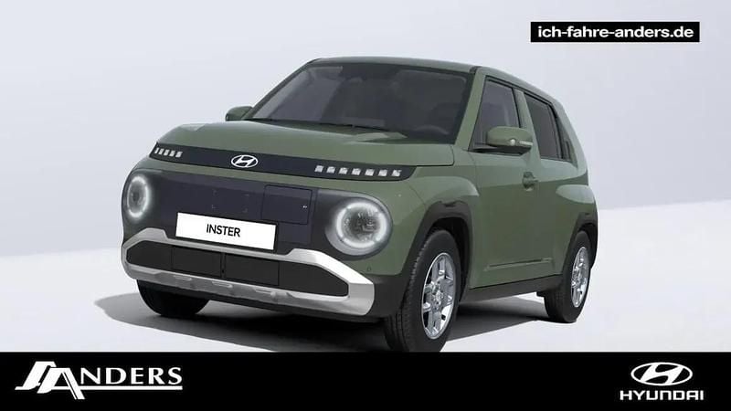 Neu Hyundai Inster Trend 70 kW (96 PS) 2026 Tomboy khaki (gruen) Kleinwagen