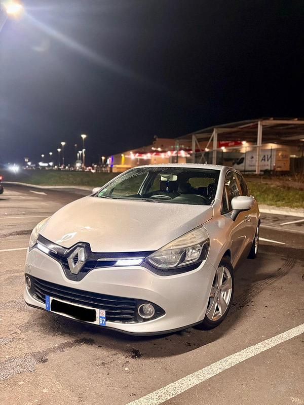 Gebraucht 2014 Renault Clio IV Limousine | 6.500 € (Teuer) - Bild 1/4