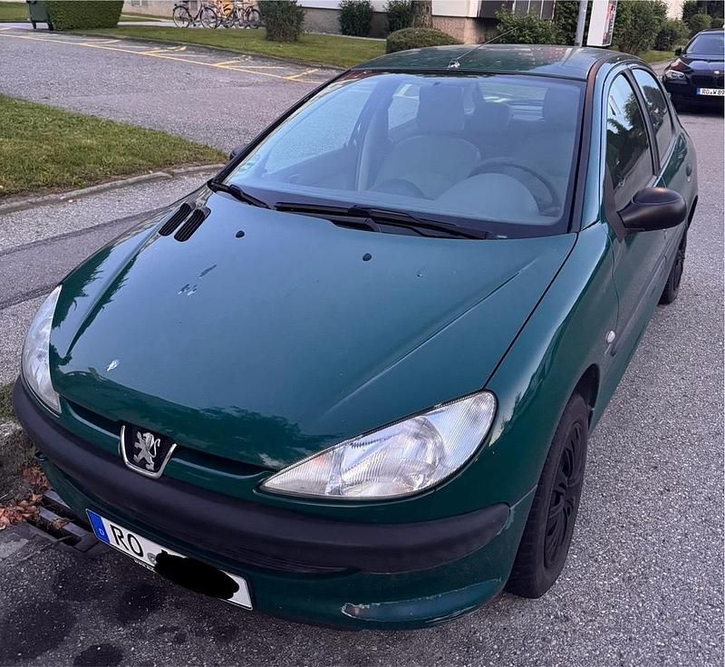Grün Gebraucht 2002 Peugeot 206 Kleinwagen | 950 € (Guter Preis) - Bild 1/4