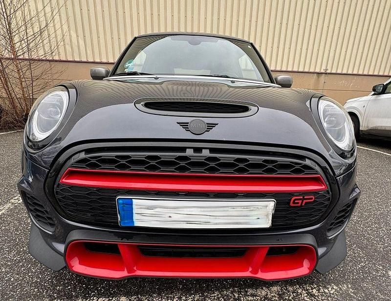 Gebraucht Mini John Cooper Works 306 PS (225 kW) 2020 Grau Kleinwagen