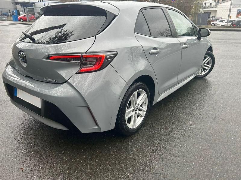 Gebraucht Toyota Corolla Business Edition 122 PS (89 kW) 2022 Grau Limousine