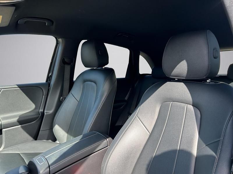 Gebraucht Mercedes B250e 160 PS (117 kW) 2022 Schwarz Van / Kleinbus