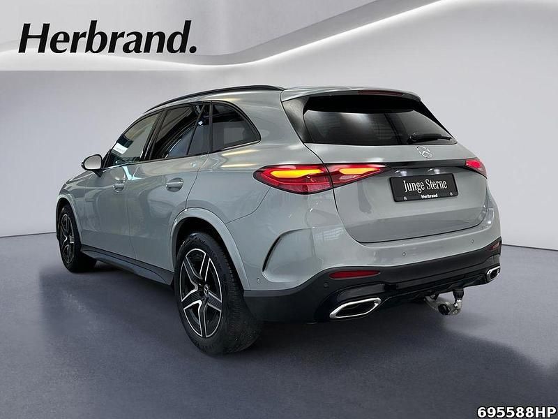 Gebraucht Mercedes GLC220 AMG 197 PS (144 kW) 2025 Grau SUV