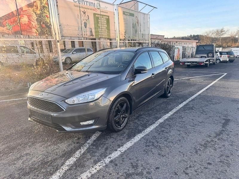 Gebraucht 2016 Ford Focus Trend Kombi | 3.999 € (Superpreis) - Bild 1/4