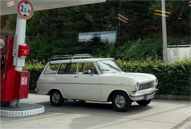 Weiß Gebraucht 1964 Opel Kadett Kombi | 13.500 € - Bild 1/4
