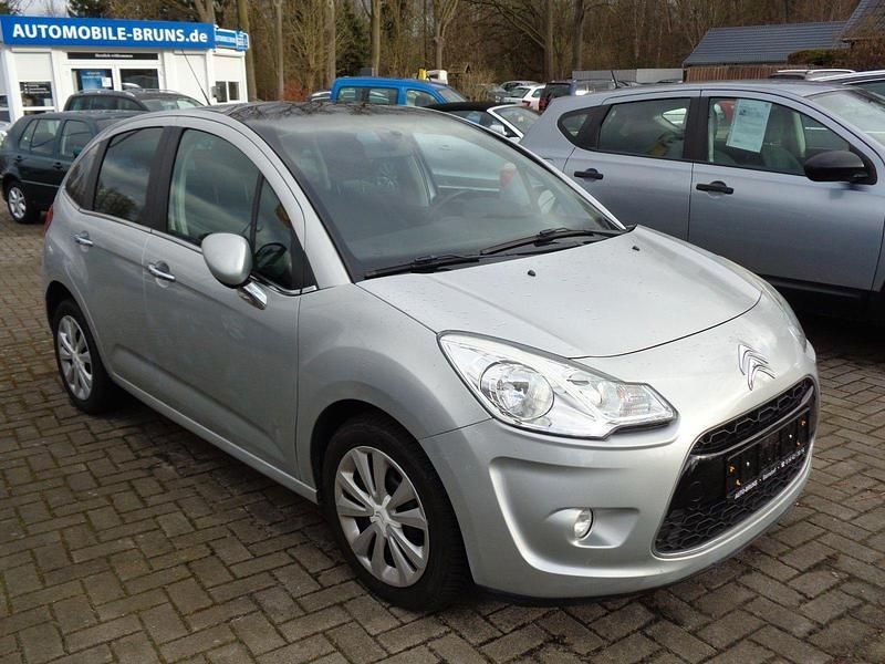 Gebraucht Citroën C3 SELECTION 95 PS (69 kW) 2011 Silber Kleinwagen