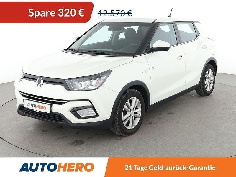 Weiß Gebraucht 2018 Ssangyong Tivoli Quartz SUV | 12.250 € (Teuer) - Bild 1/3
