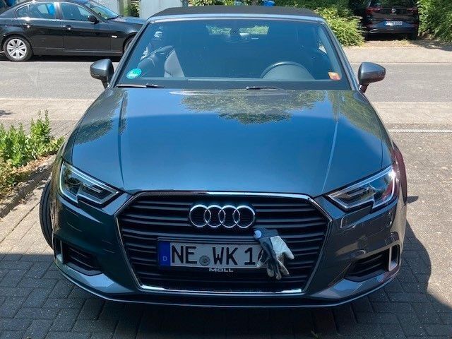 Grau Gebraucht 2019 Audi A3 Cabriolet Sport Cabrio | 19.200 € (Superpreis) - Bild 1/3