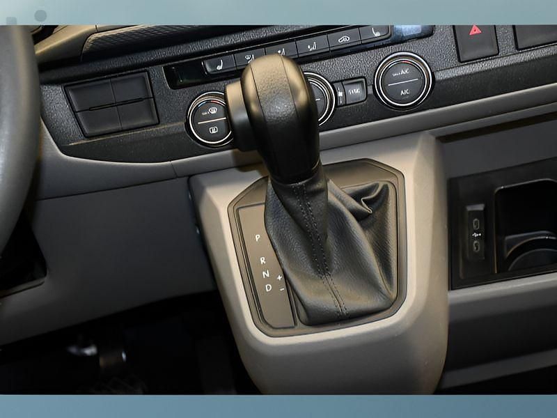 Gebraucht VW Caravelle 204 PS (150 kW) 2022 Grau Van / Kleinbus