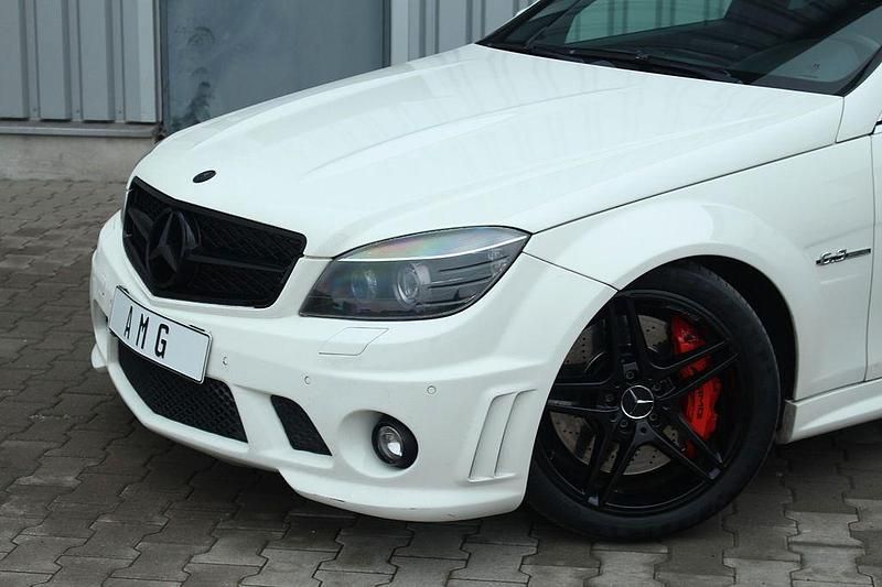 Weiß Gebraucht 2009 Mercedes C63 AMG AMG Kombi | 22.991 € (Teuer) - Bild 1/4