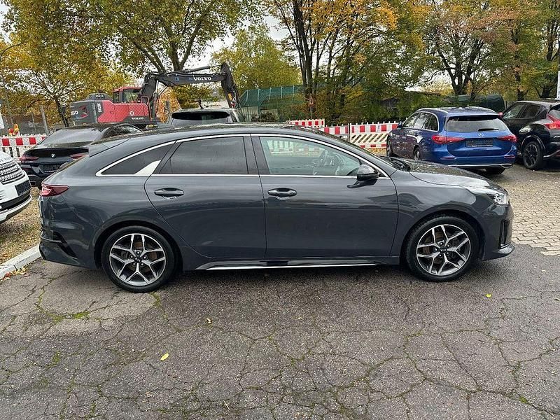 Gebraucht Kia ProCeed GT-Line 120 PS (88 kW) 2019 Grau Kleinwagen