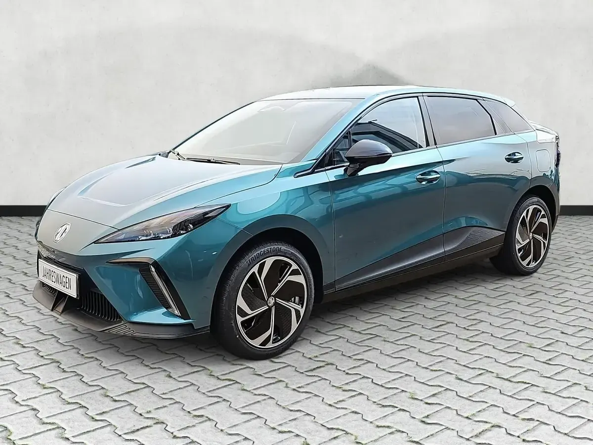 Neu MG MG4 EV 139 kW (190 PS) 2026 Ealing green metallic Kleinwagen