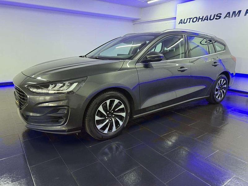 Gebraucht Ford Focus Titanium 120 PS (88 kW) 2022 Grau Kombi