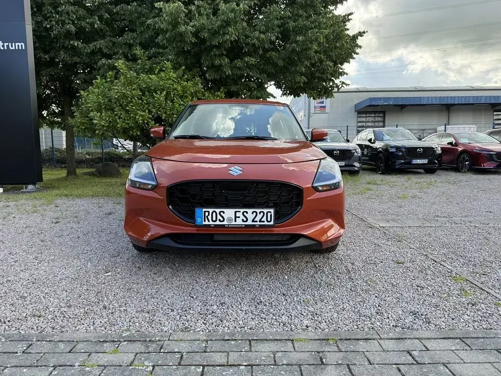 Neu Suzuki Swift Comfort+ 83 PS (61 kW) 2026 Orange Kleinwagen