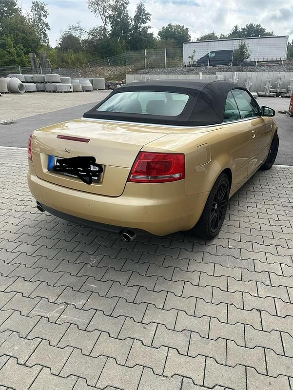 Gebraucht Audi A4 Cabriolet 218 PS (160 kW) 2002 Gold Cabrio