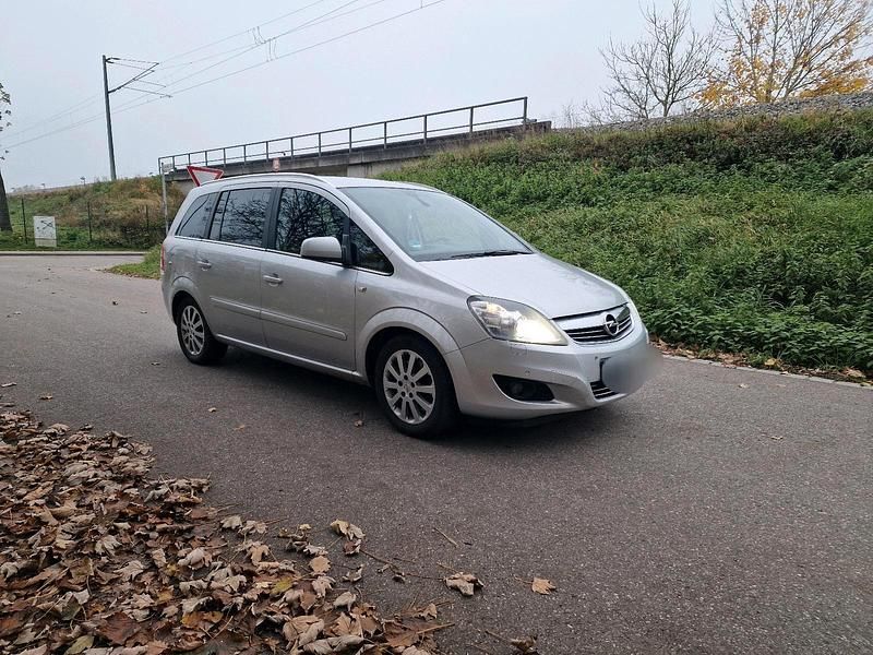 Silber Gebraucht 2012 Opel Zafira Van / Kleinbus | 3.800 € (Guter Preis) - Bild 1/4