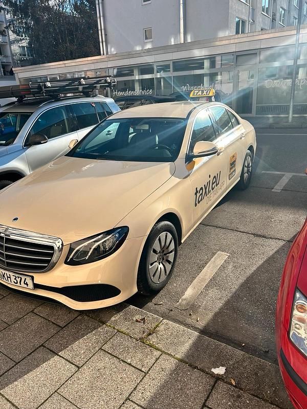 Gebraucht Mercedes 200 160 PS (117 kW) 2017 Gelb Limousine